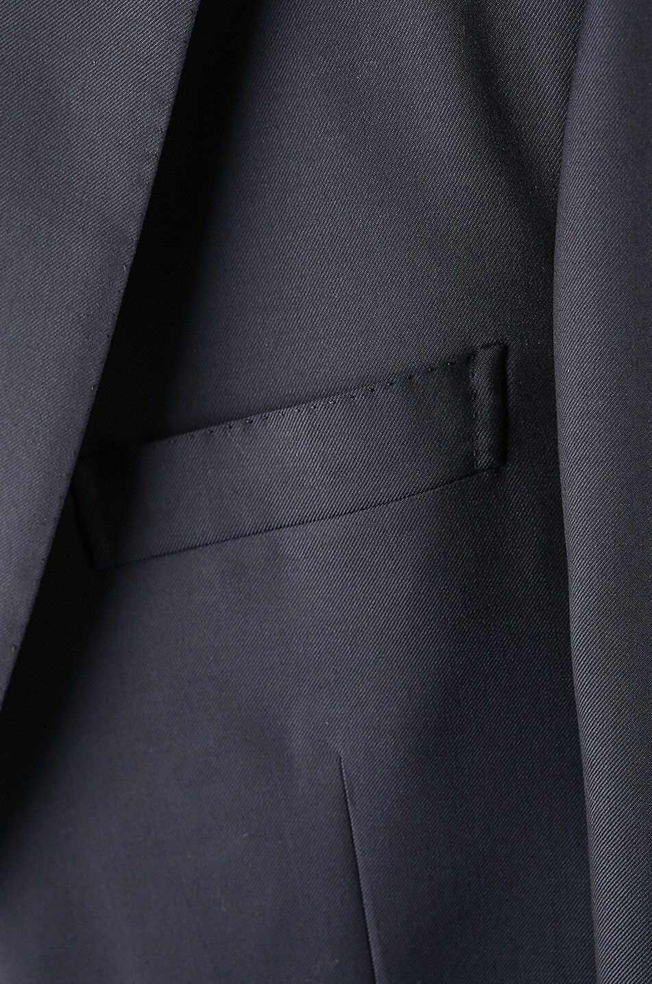 Anzug aus Woll-Twill Brunico