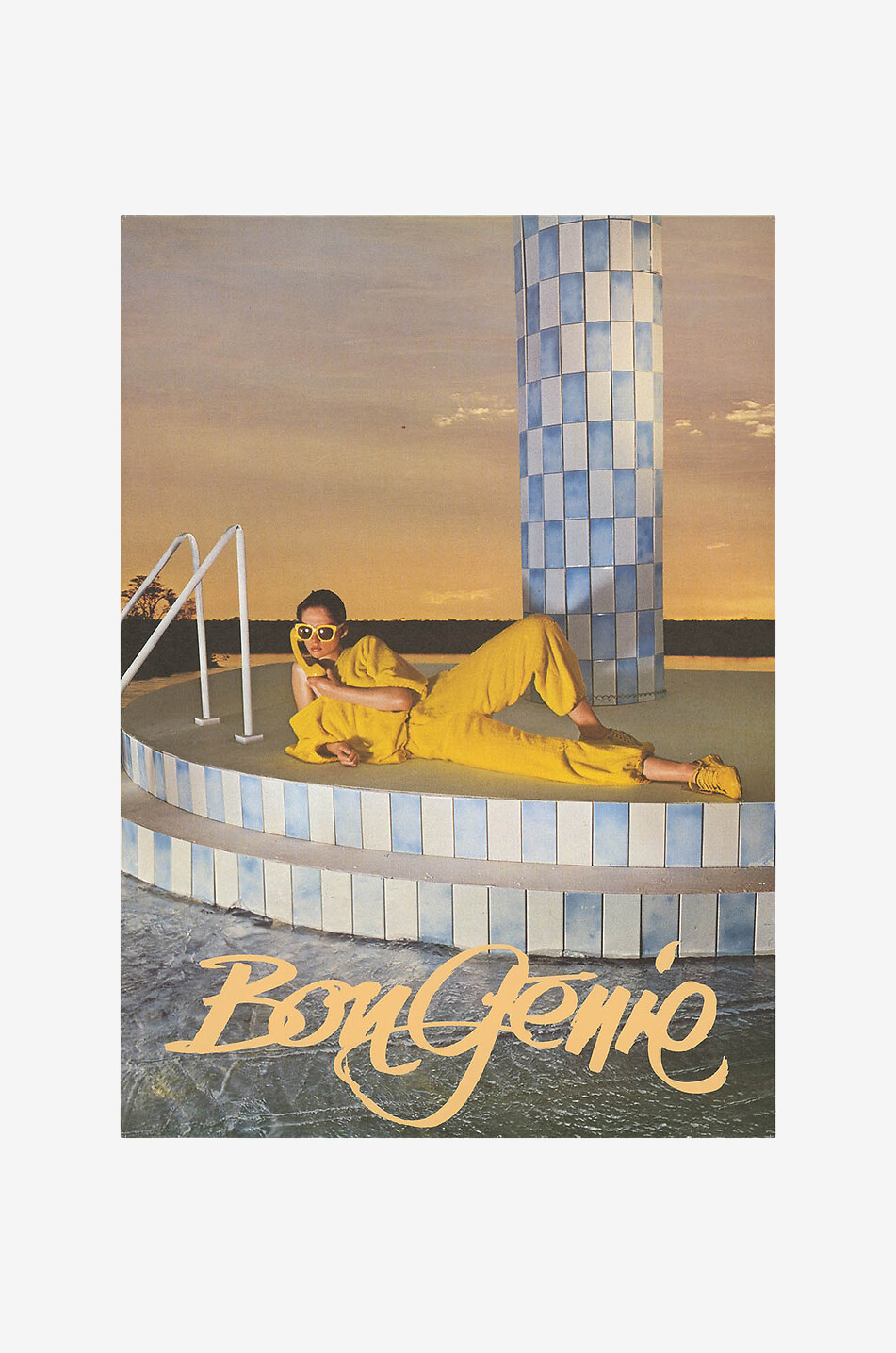 BONGÉNIE Poster BonGénie Woman in Yellow Haus Farblos 1