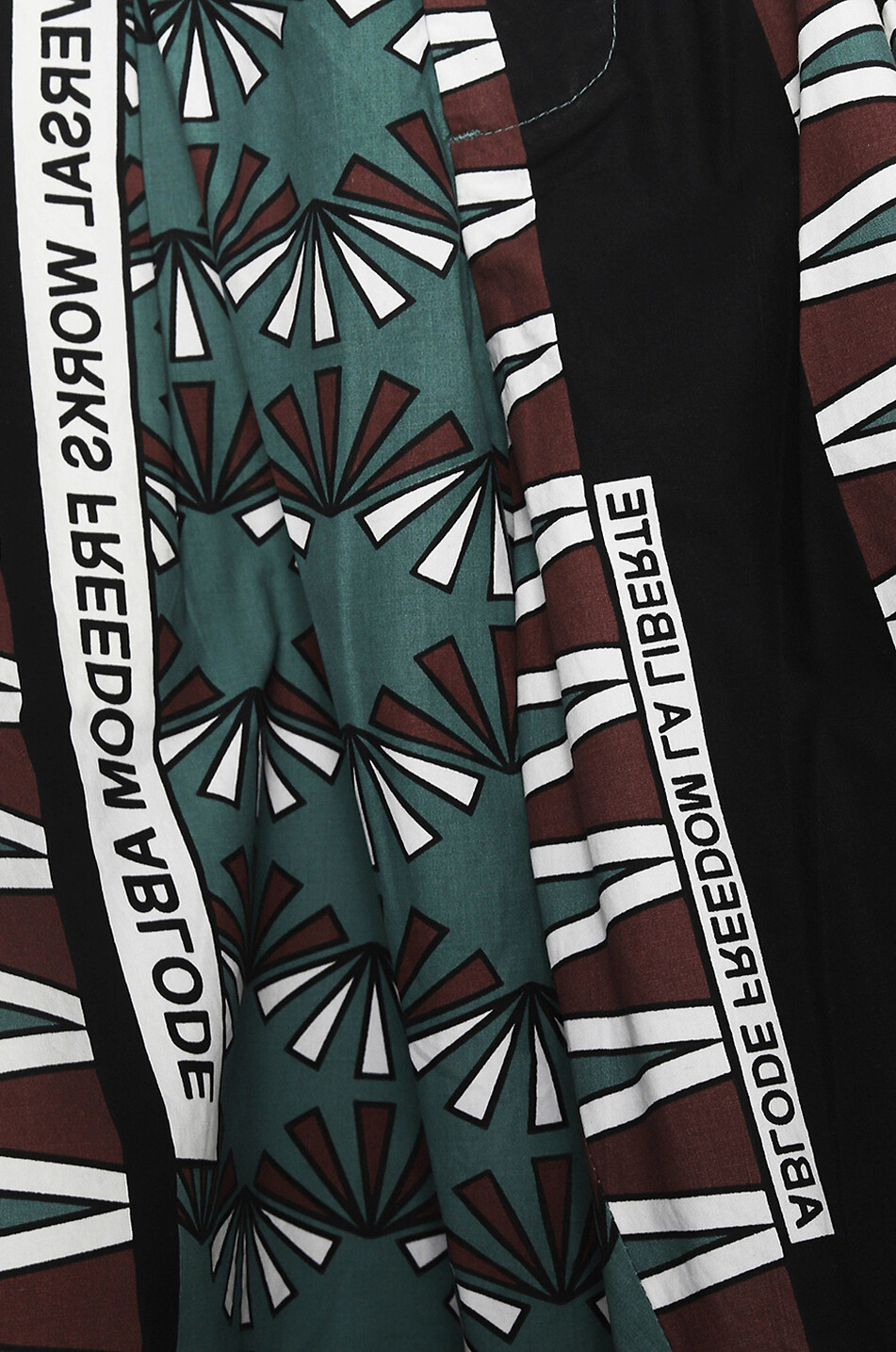 UNIVERSAL WORKS Bermuda-Shorts aus Baumwolle mit Print Track Herren BUNT 3