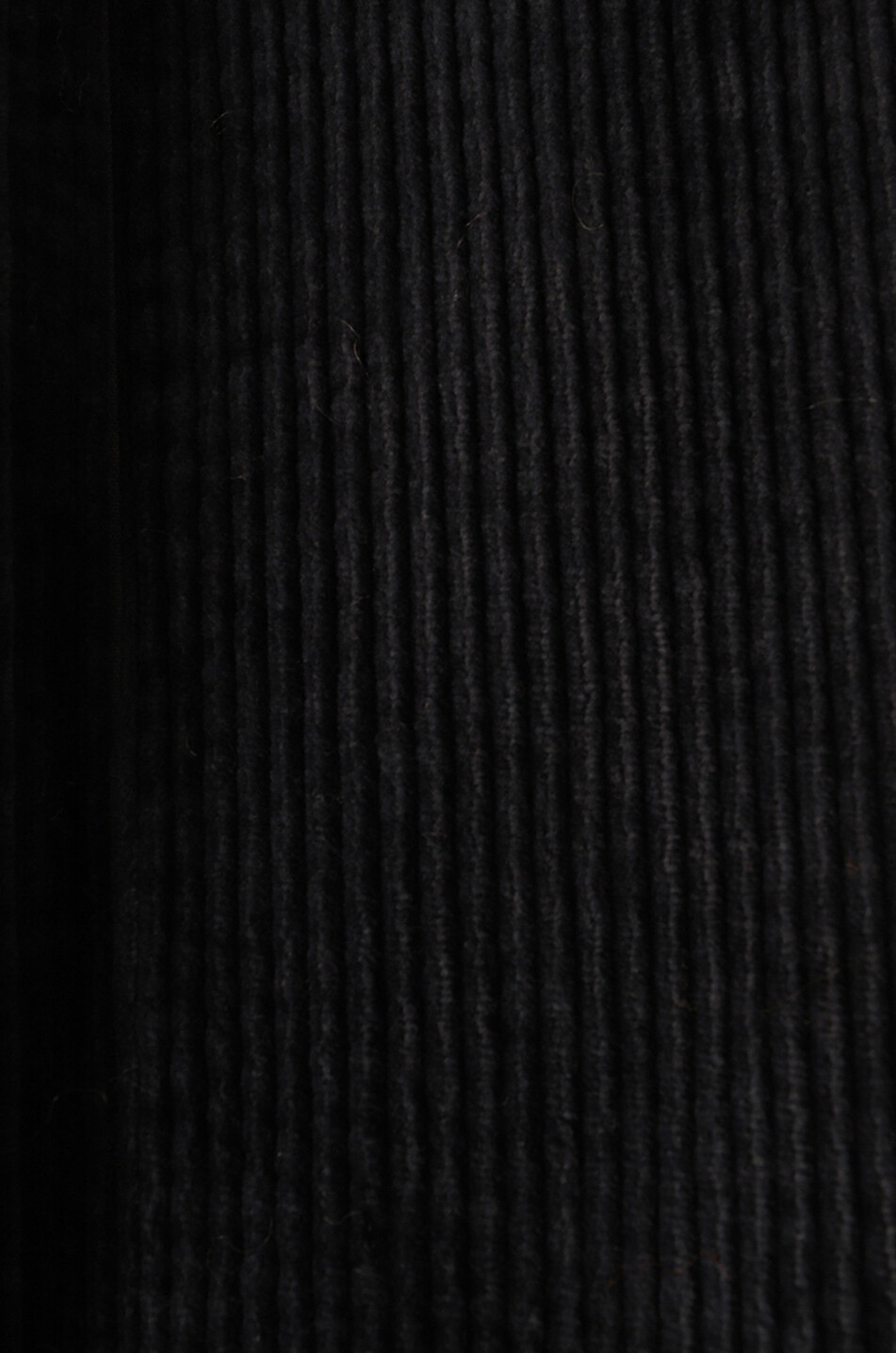 Pantalon carotte taille haute en velours côtelé