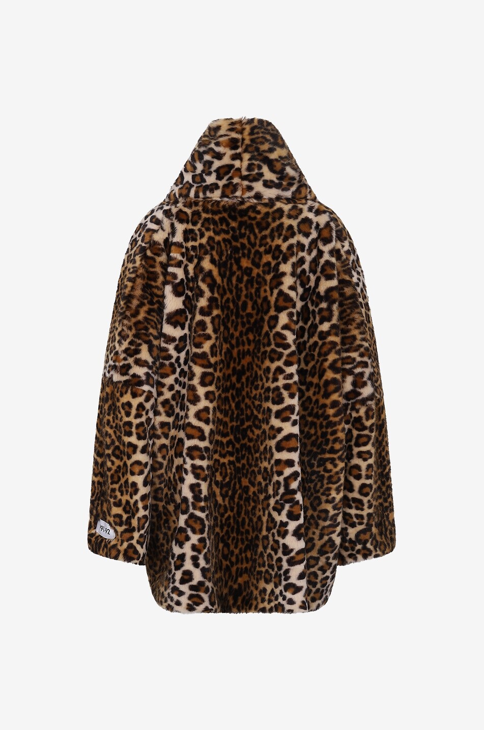 Leopard faux fur offers capelet