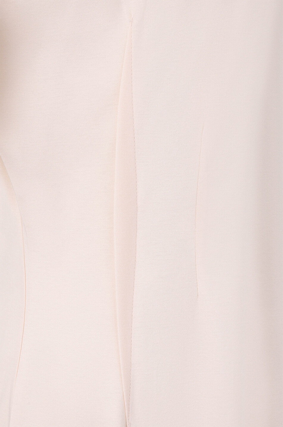 Langes T-Shirt-Kleid mit Perlenfransen und Tüll