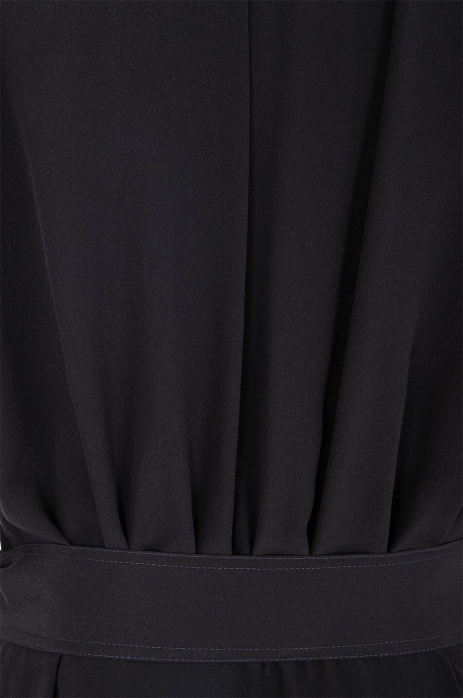 Robe chemise midi asymétrique en soie
