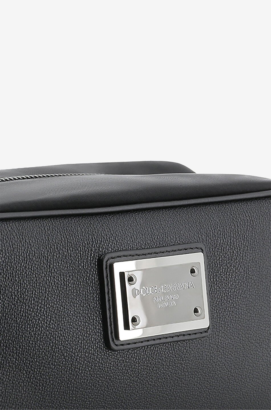 Essential multi-material toiletry bag
