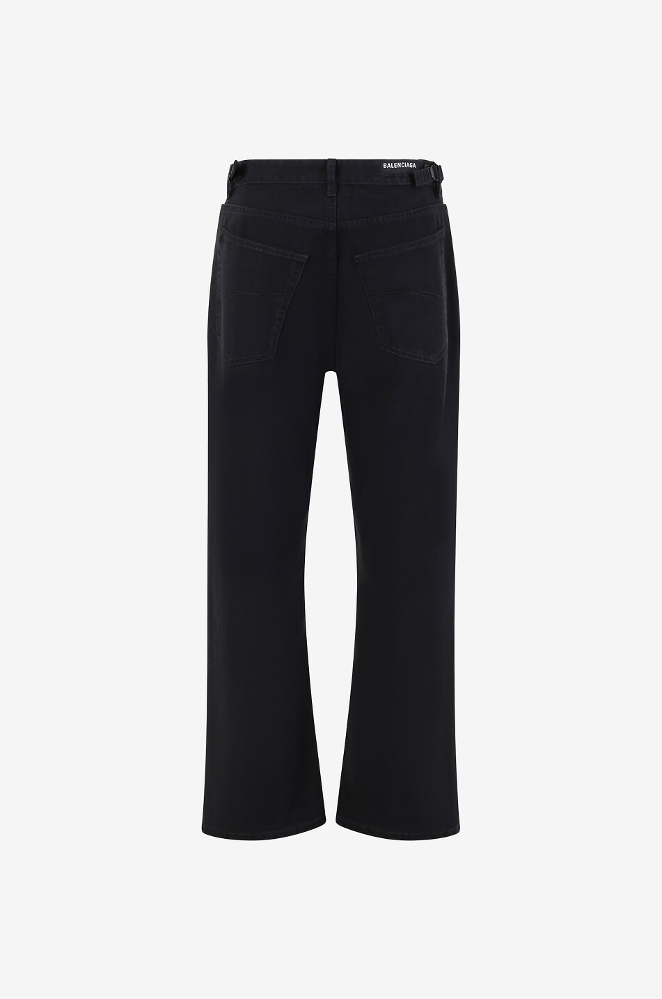 Gerade verkürzte Jeans mit Rissen