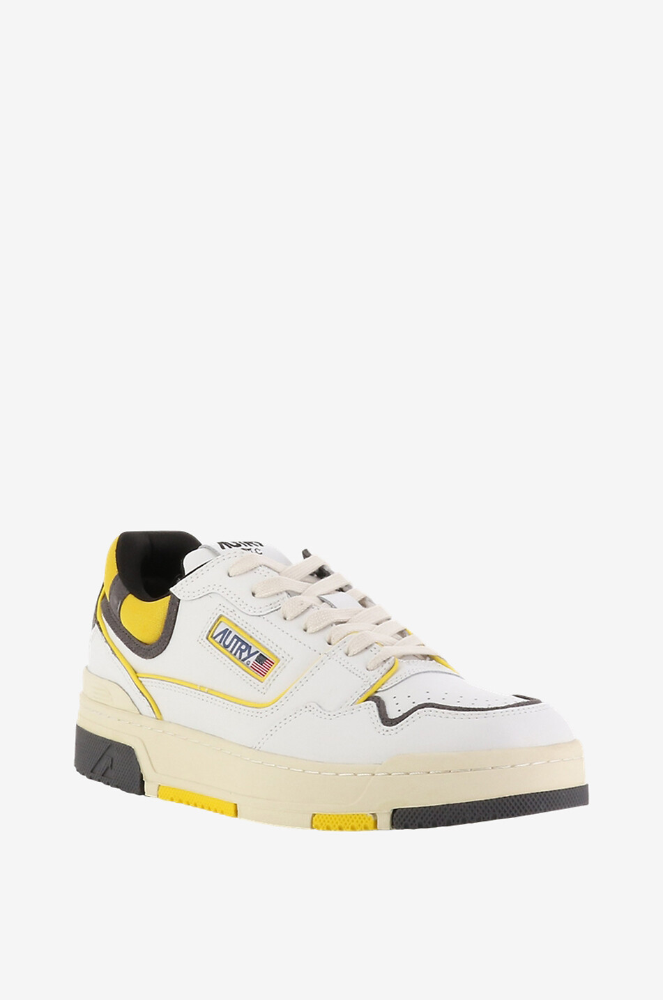 Baskets basses multimatière aux touches de jaune CLC