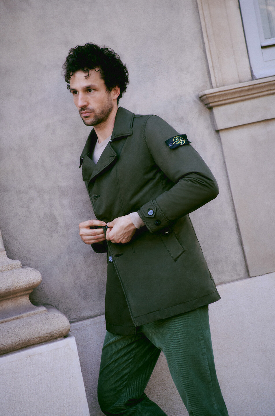 BONGÉNIE Feiner Rundhalspullover aus Wolle und Seide Herren BEIGE 5