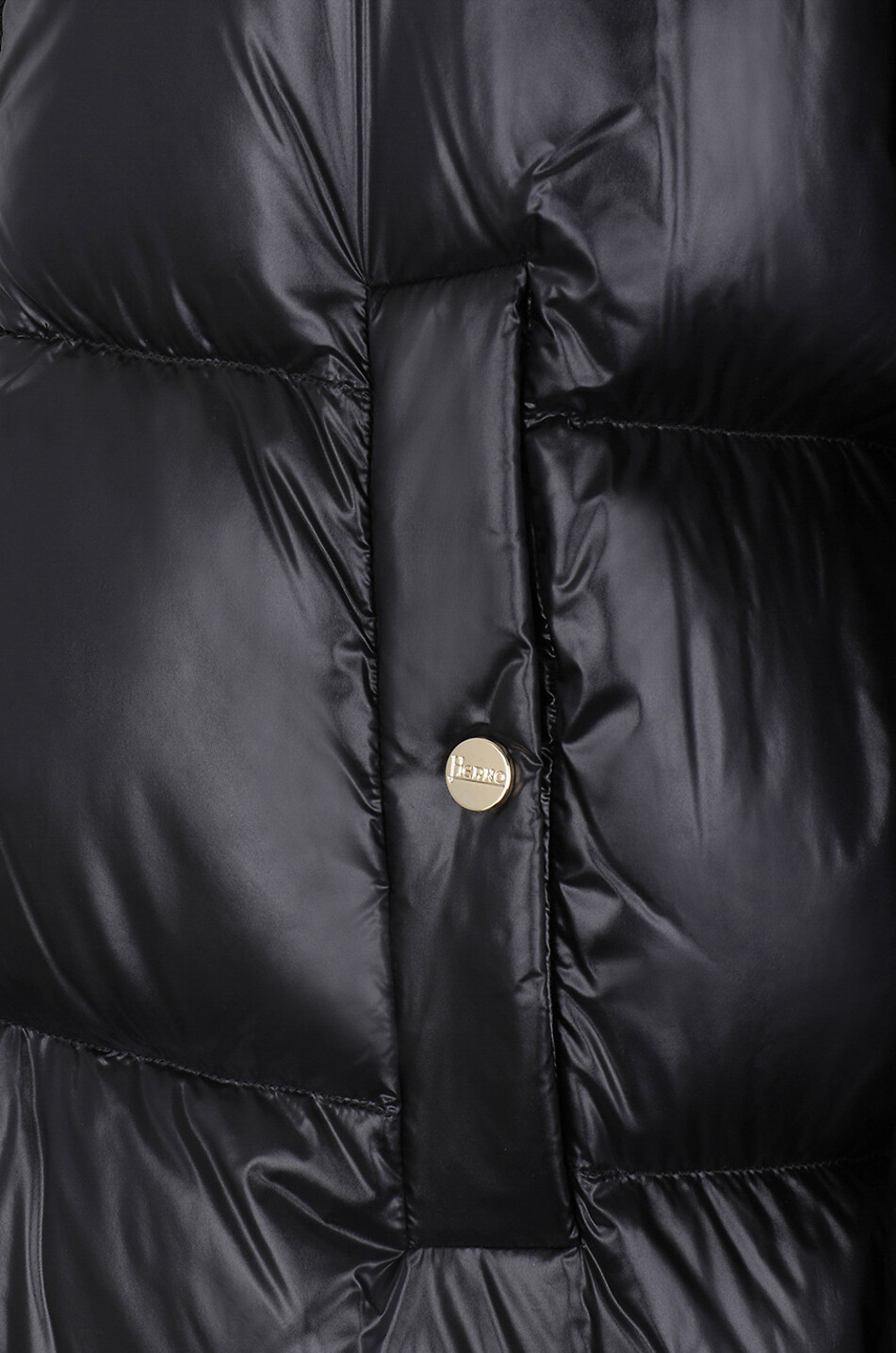 HERNO Halblange Daunenjacke aus glänzendem technischem Material Damen SCHWARZ 3