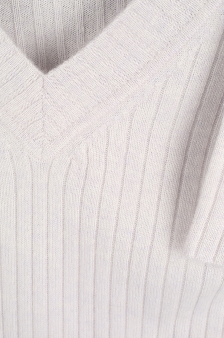 Gerippter V-Kragen-Pullover aus Kaschmir