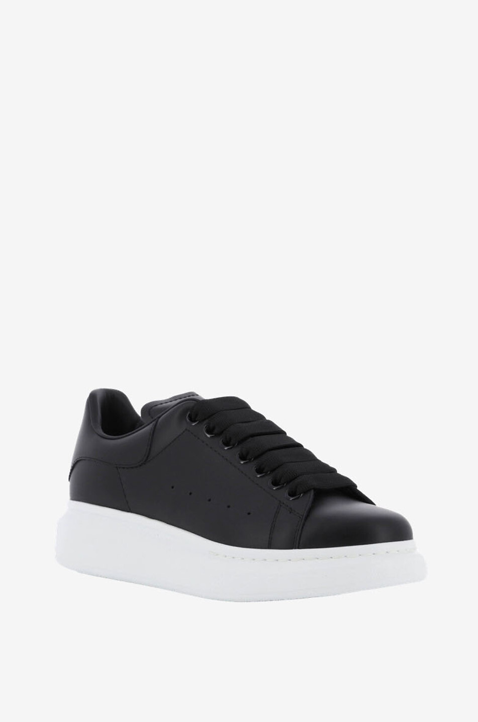 ALEXANDER McQUEEN Baskets basses à lacets en cuir lisse Oversized Femme NOIR 1