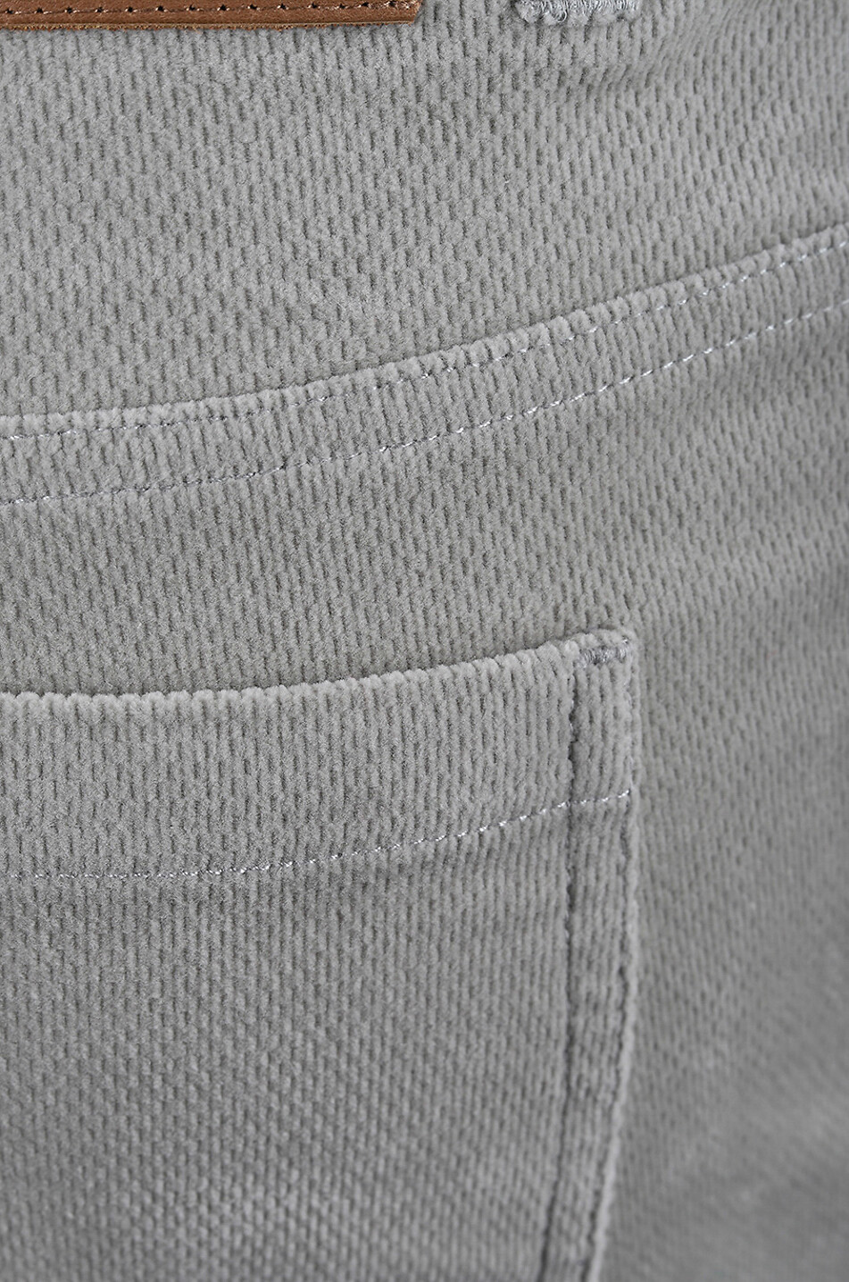 DOROTHEE SCHUMACHER Ausgestellte Hose aus Samt Moderne Structure Damen HELLGRÜN 3