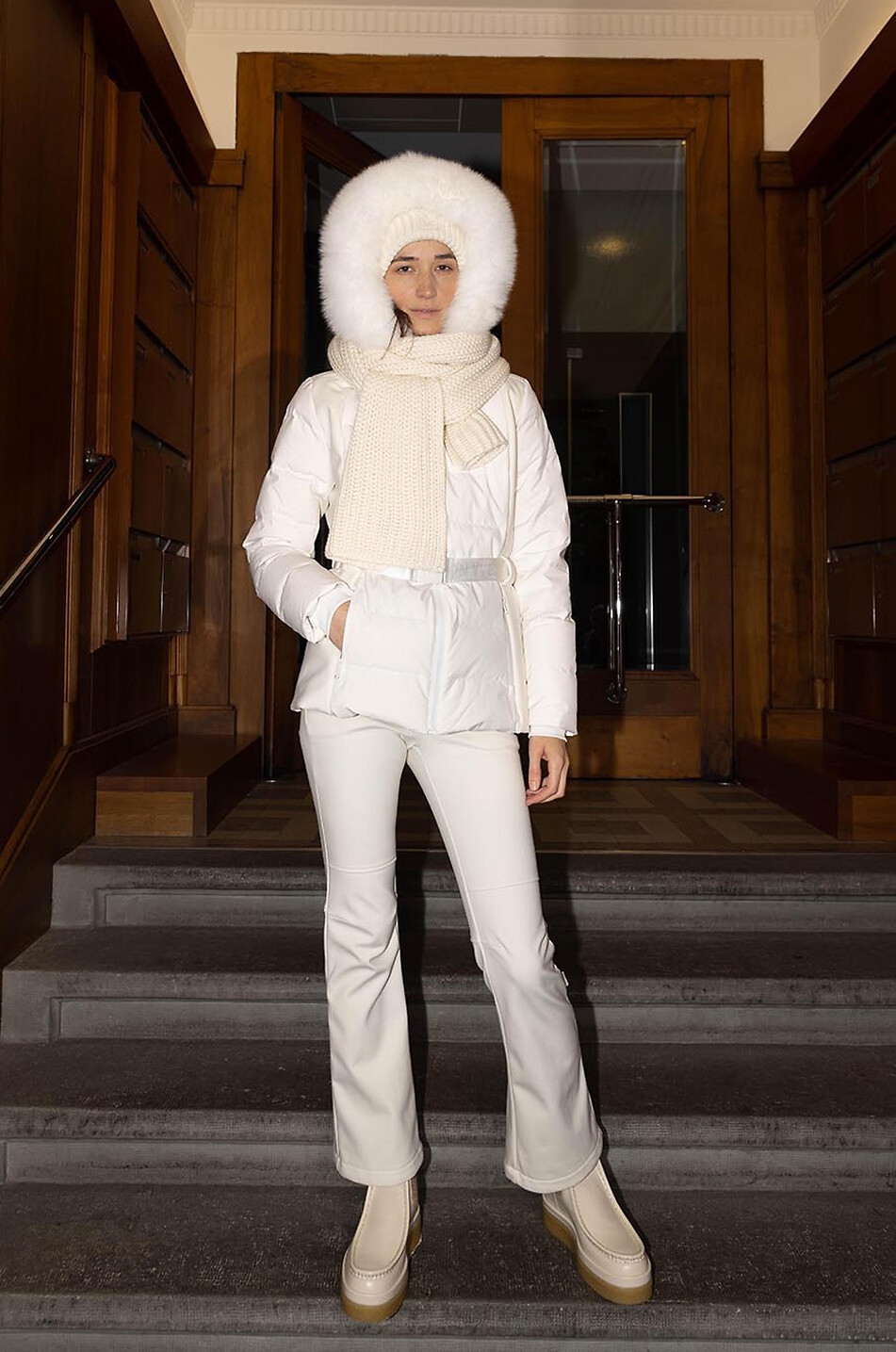 YVES SALOMON MOUNTAIN Pantalon évasé en tissu technique Femme BLANC CASSE 3