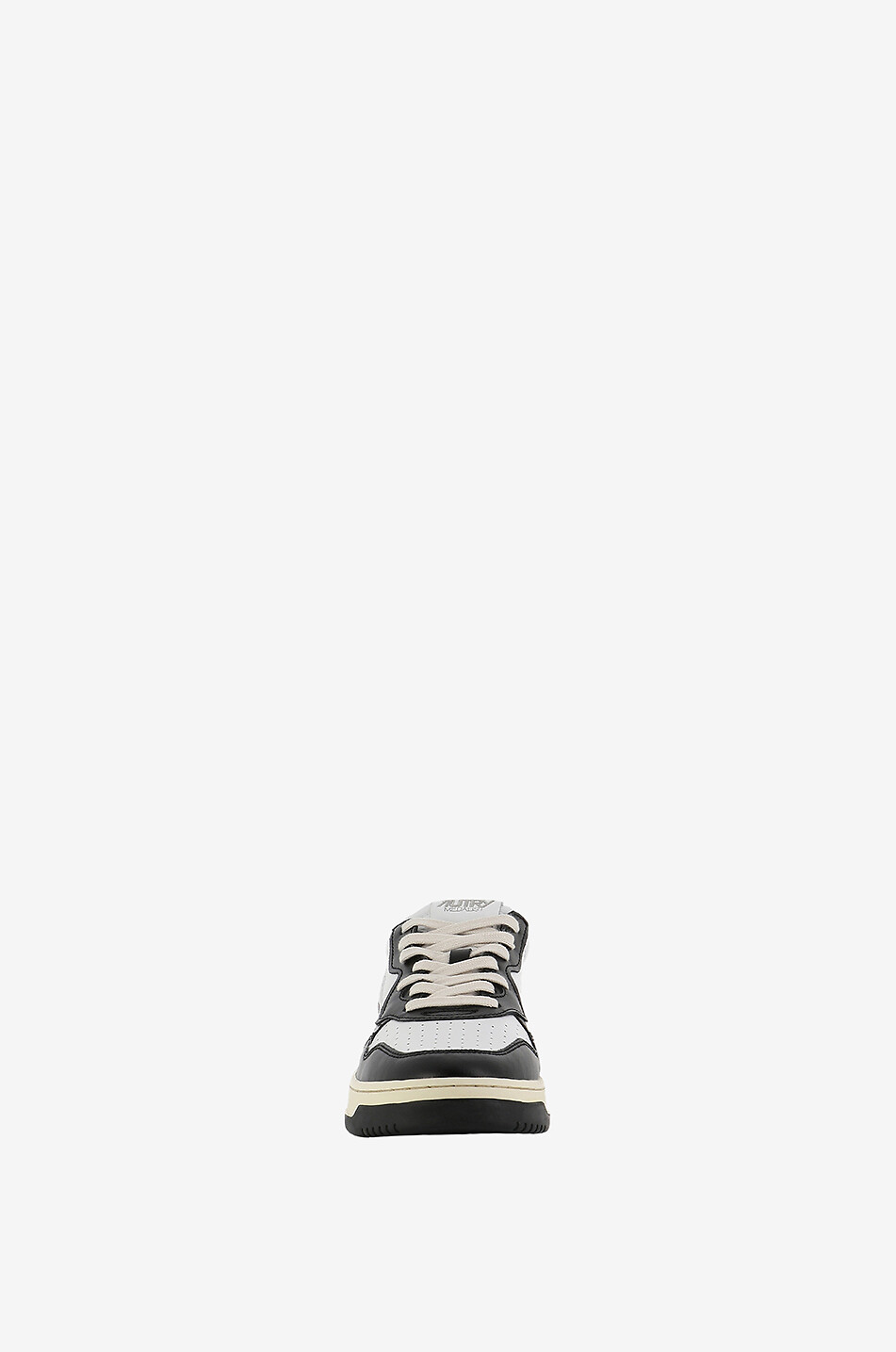 Medalist leather lace-up low-top sneakers