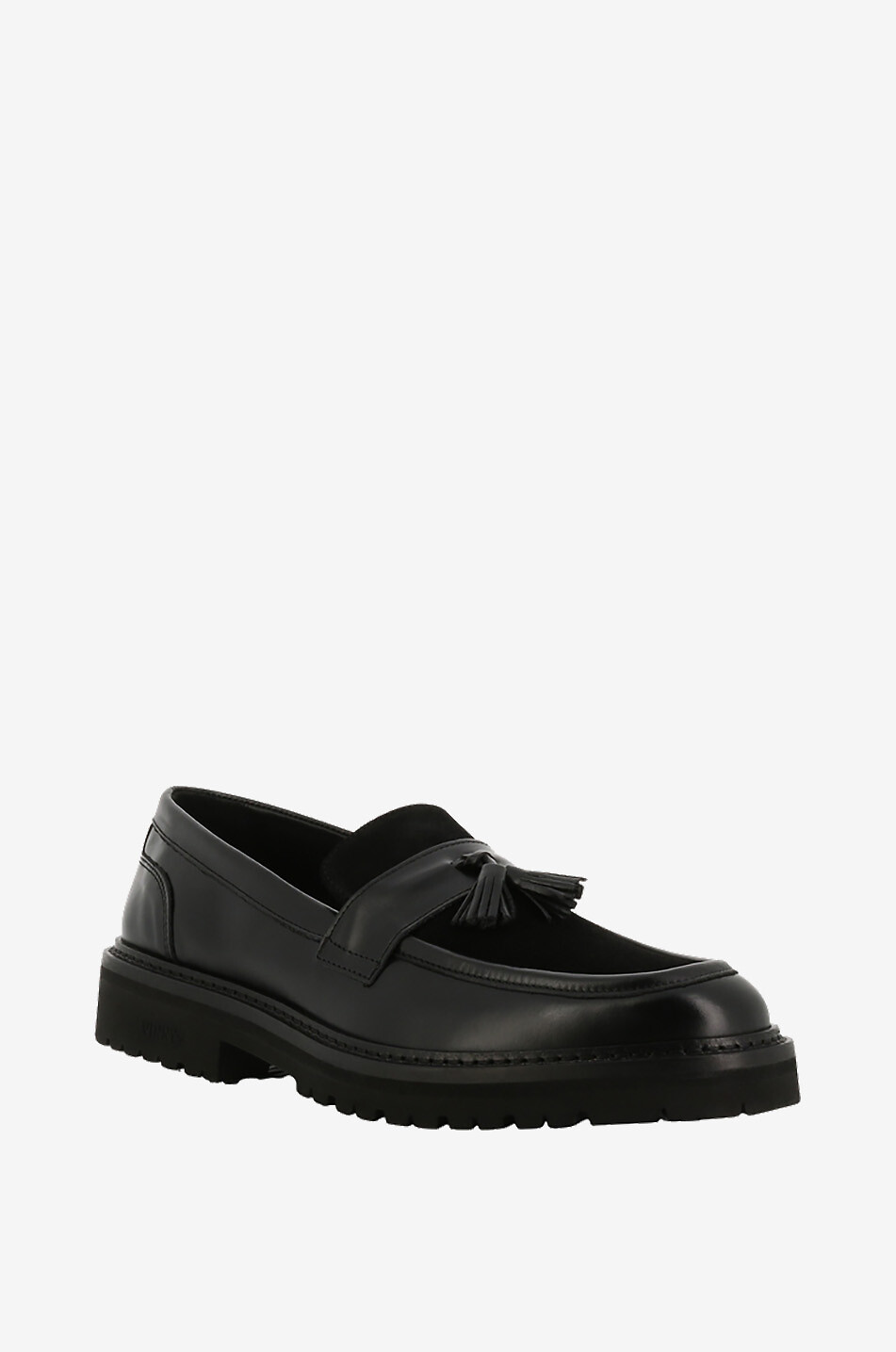 VINNY'S Richee leather tassel loafers Men BLACK 1