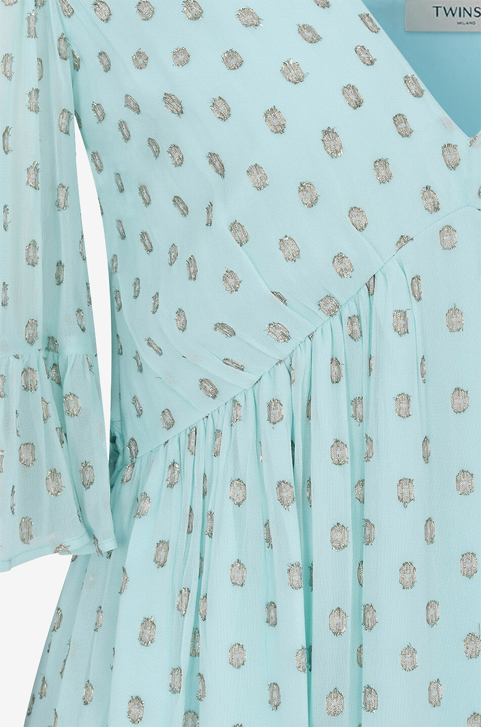 Robe courte en georgette fil coupé