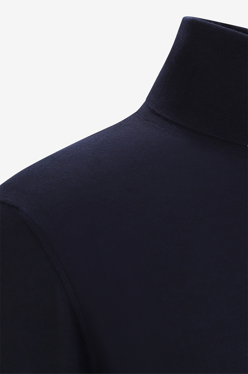 Pull fin à col roulé en cachemire et soie