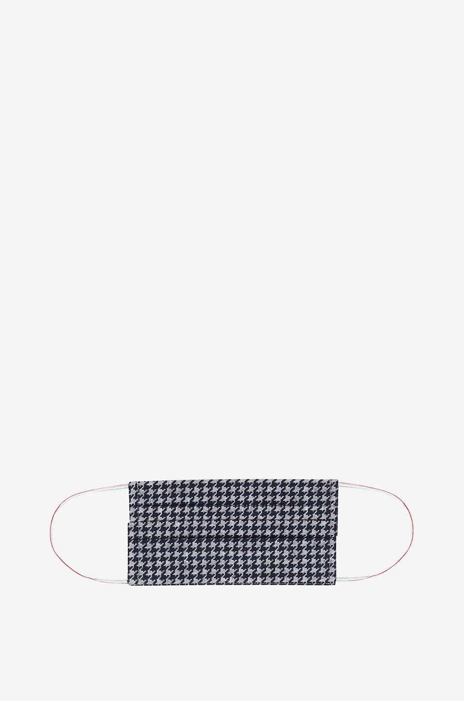 Surgical face mask