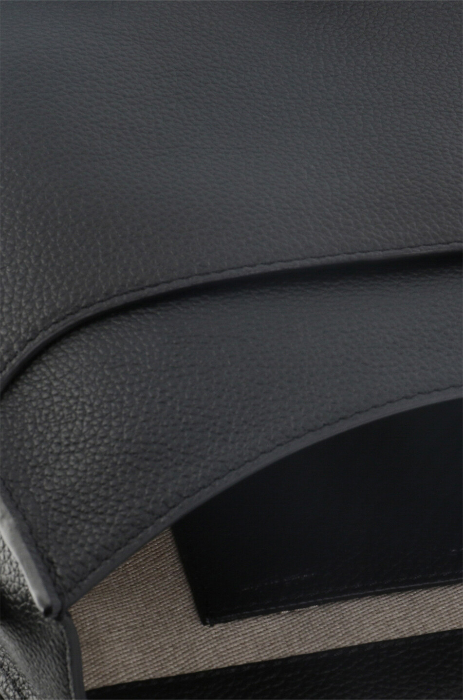 CHLOE Tasche im Sattel-Stil aus genarbtem Leder Marcie Medium Damen SCHWARZ 5