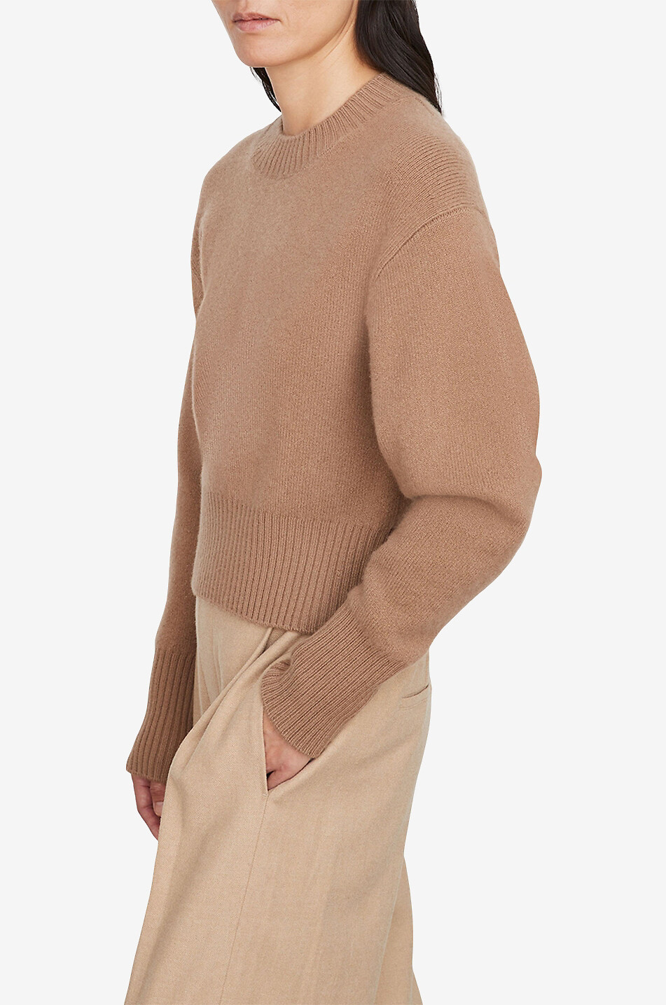 Langärmeliger Pullover mit Rundhalsausschnitt
