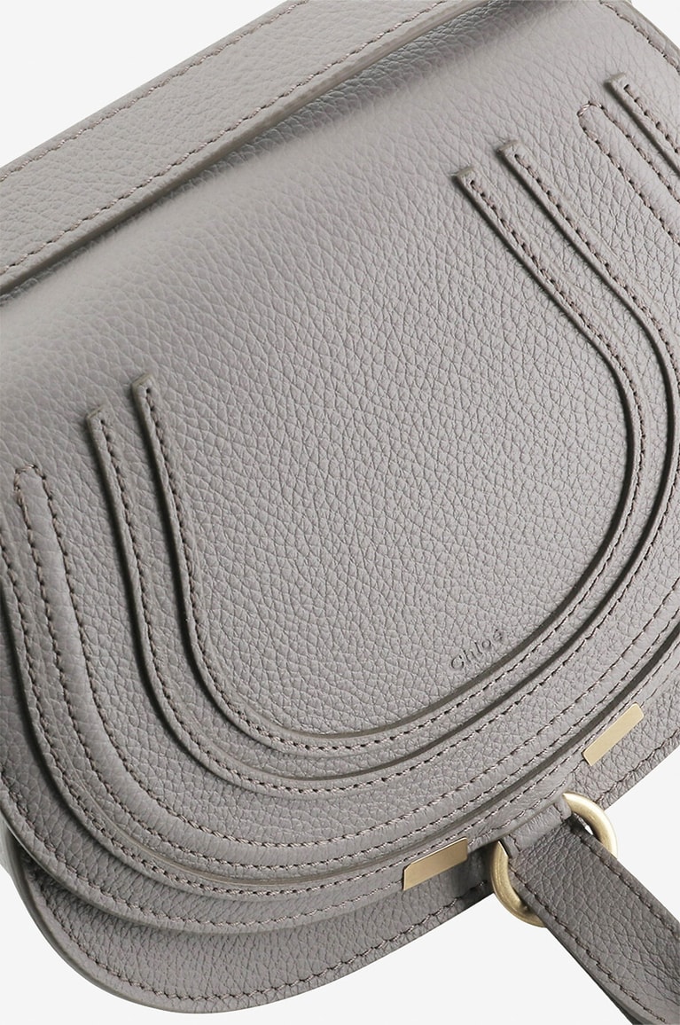 CHLOE Sac porté épaule en cuir grainé Marcie Small Femme GRIS 5