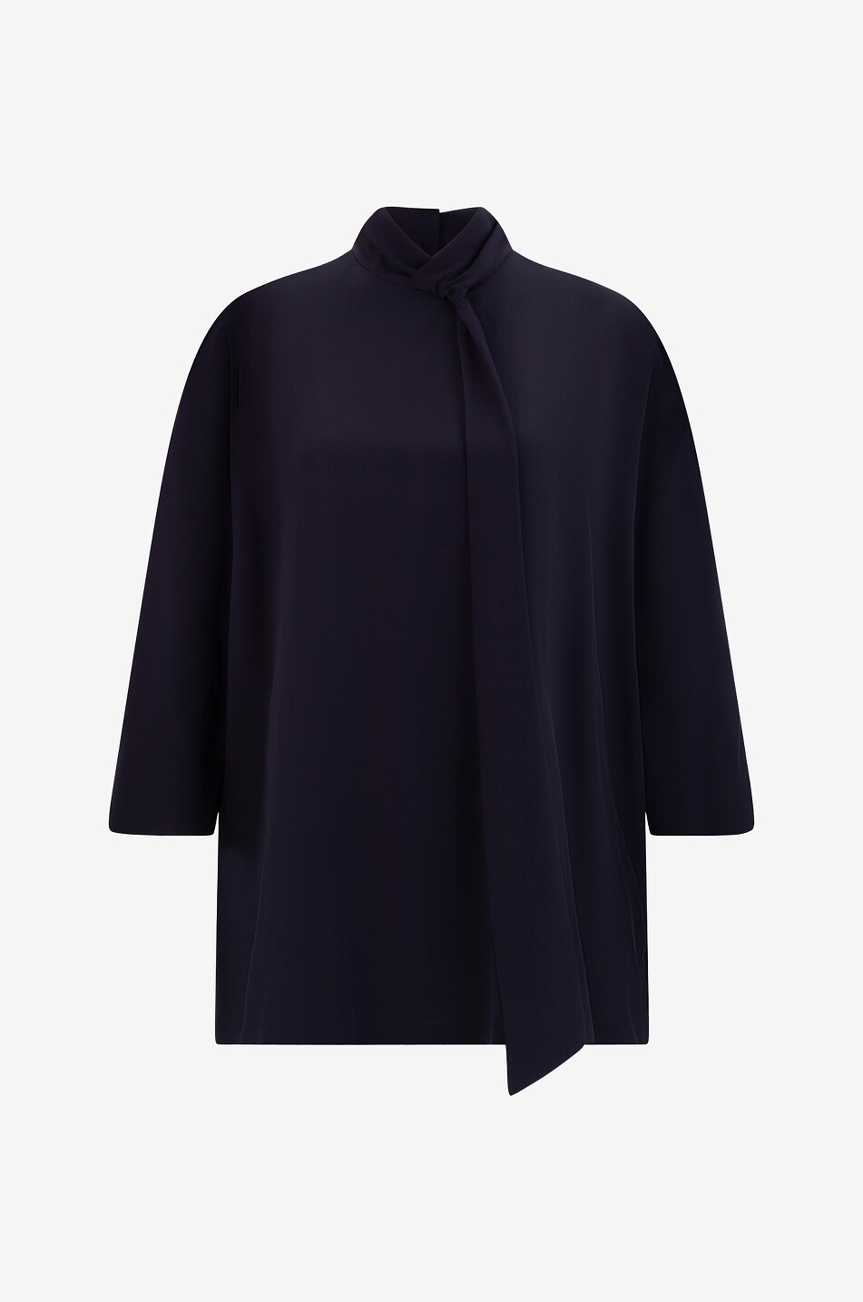 Weite Seidenbluse mit Schluppe