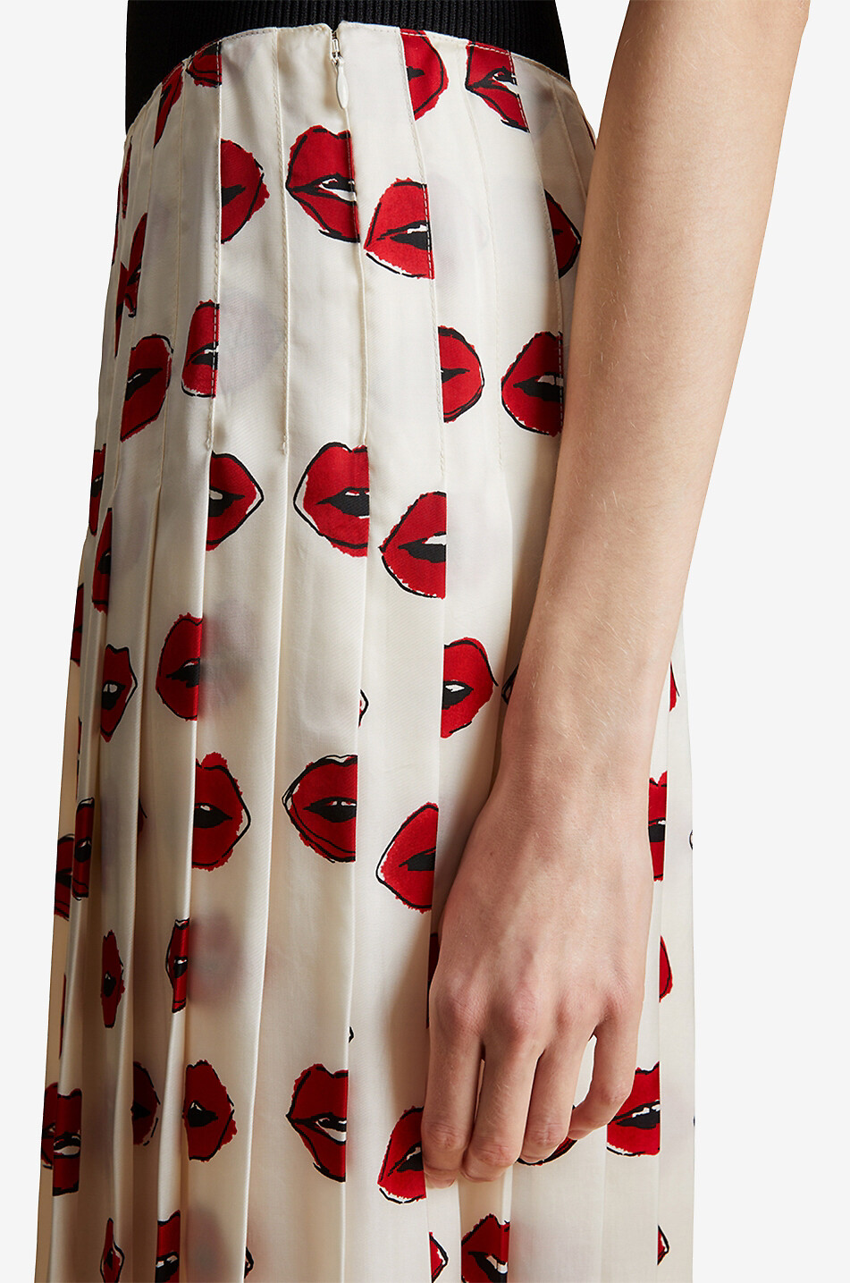 Plissierter Midirock mit Lippenprint Tudi