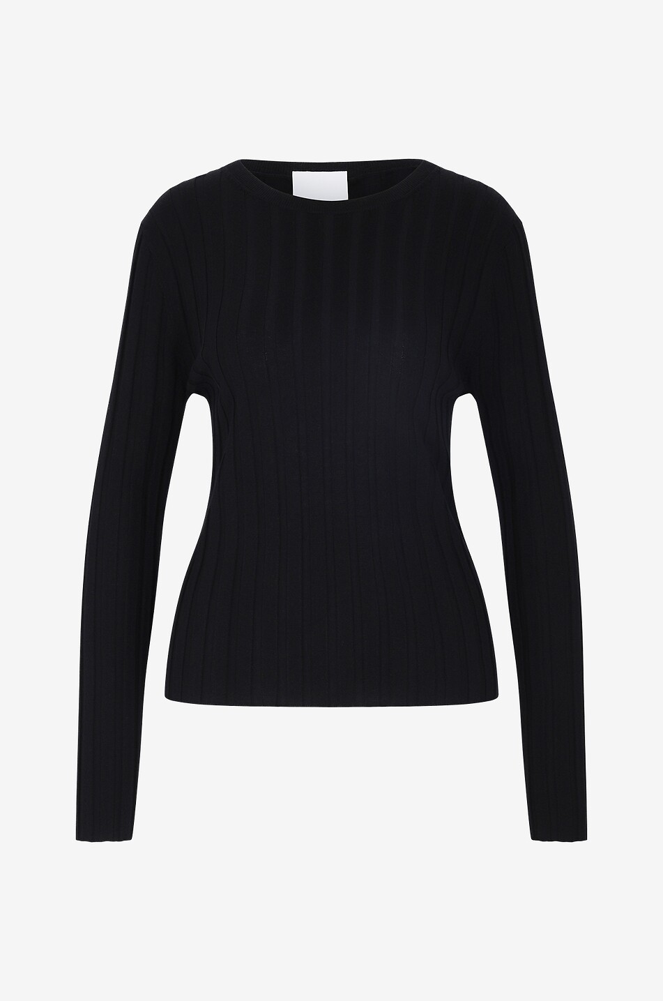 Virgin wool round neck fitted jumper