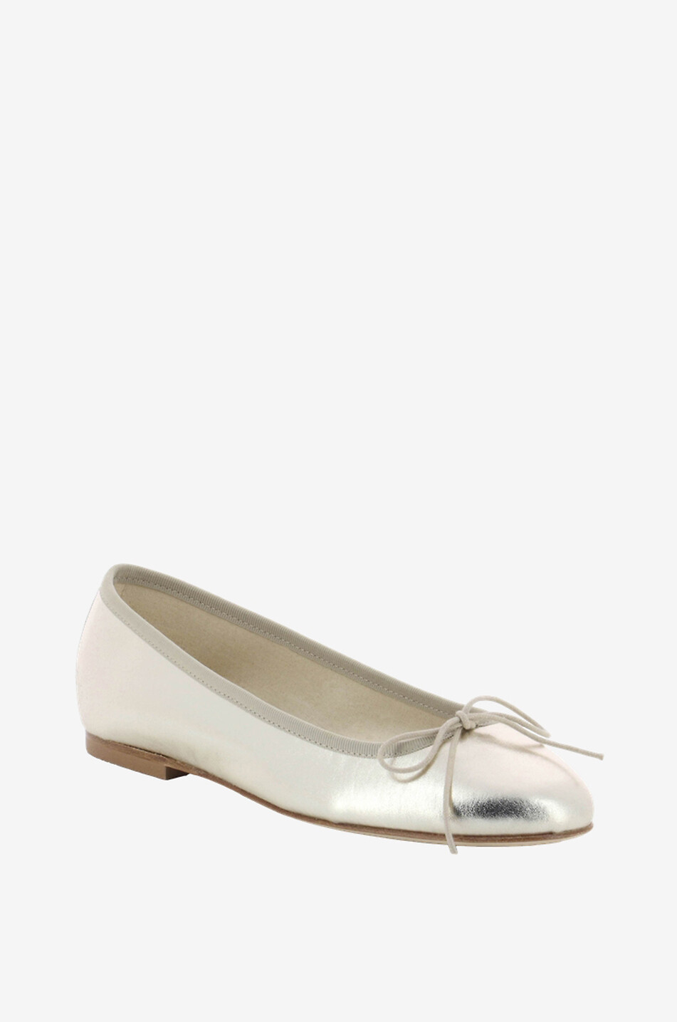 Leather round-toe ballet flats