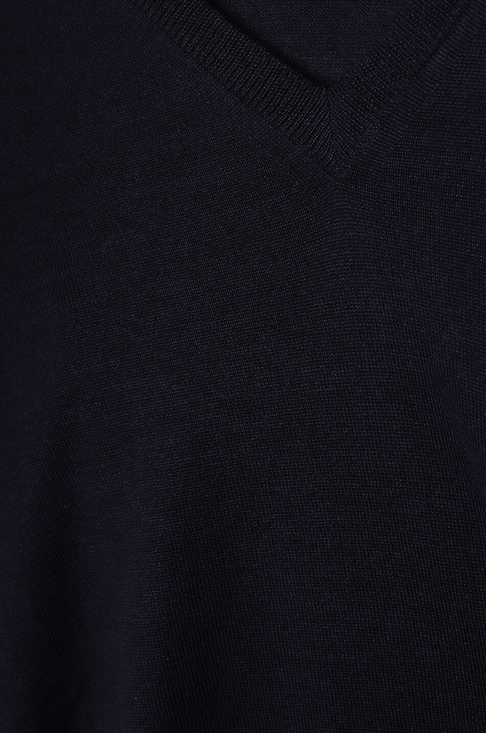 BONGÉNIE Fine wool and silk V-neck jumper Men DARK BLUE 3