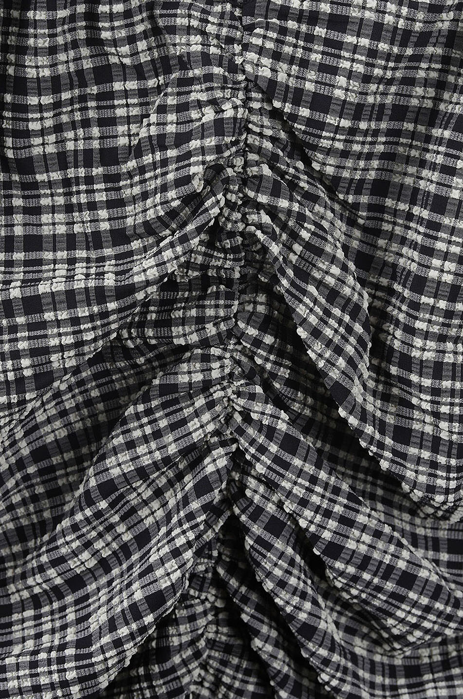 Blouse à carreaux et col V en seersucker