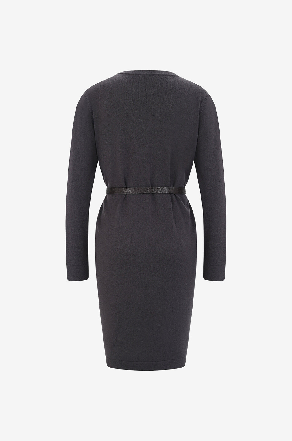 Kurzes Strickkleid mit V-Ausschnitt und Tasche sowie Gürtel