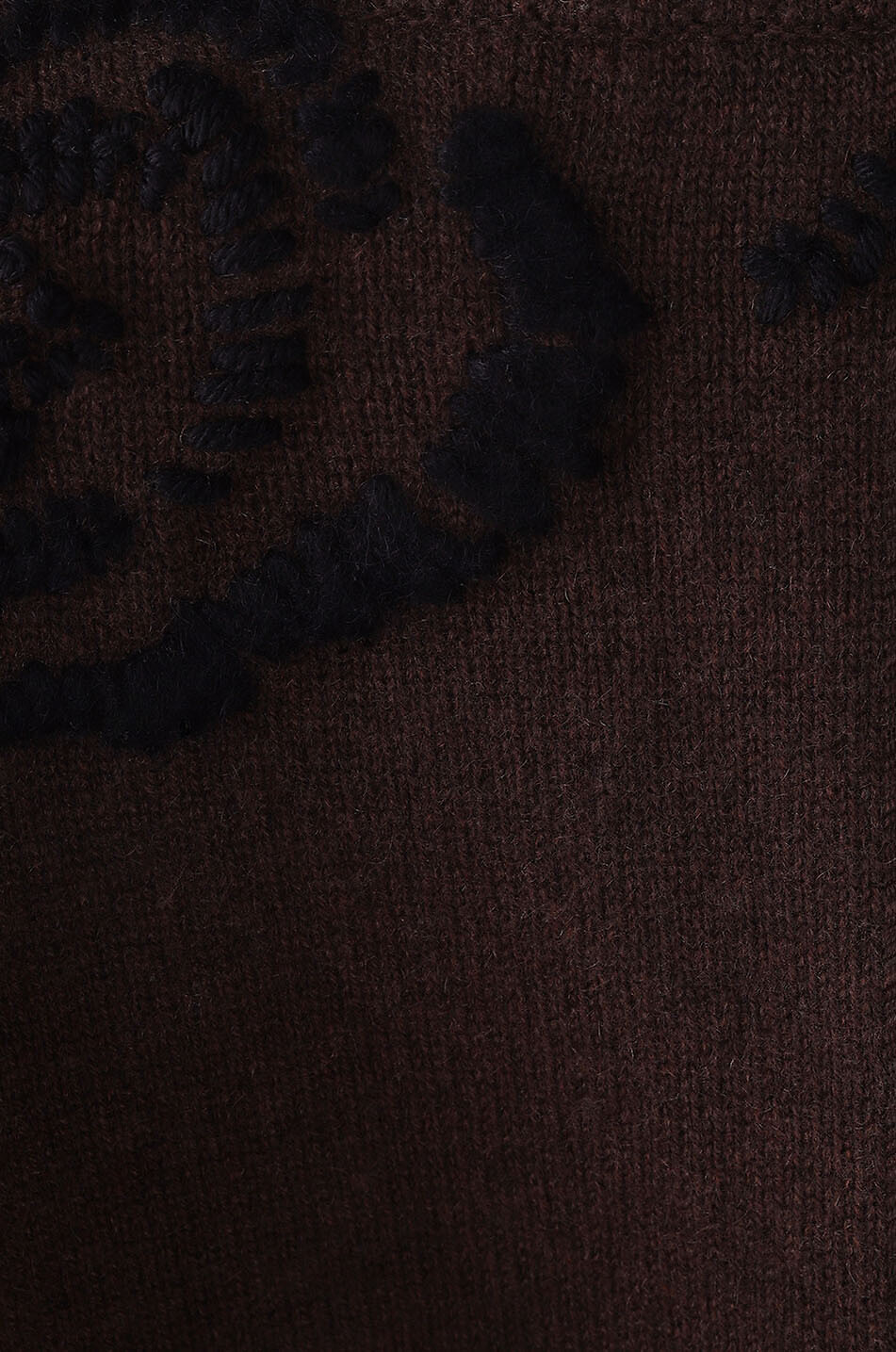 Loose embroidered cashmere jumper with side slits