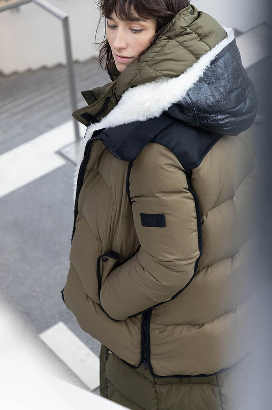 YVES SALOMON ARMY Parka mit Kapuze und Shearling-Futter Damen BUNT 3