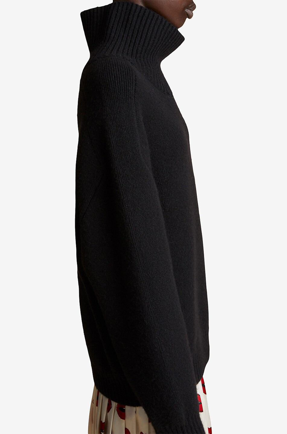Landen loose cashmere jumper with stand-up collar
