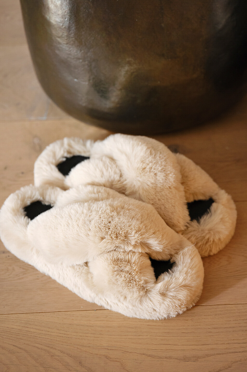 APPARIS Plüsch-Pantoffeln Biba 2 Damen CREMEFARBEN 6