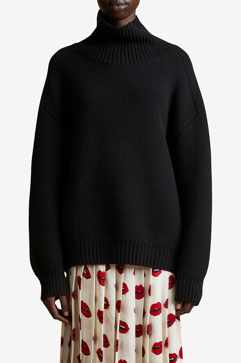 Landen loose cashmere jumper with stand-up collar