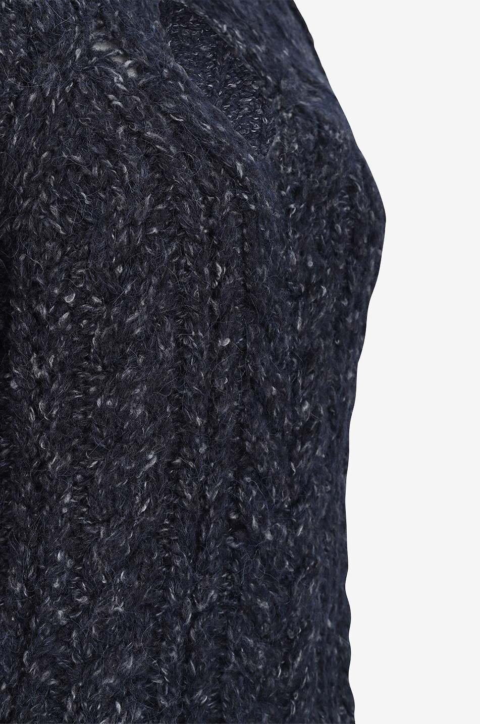 Schmaler Rundhals-Zopfstrickpullover mit Ausschnitt