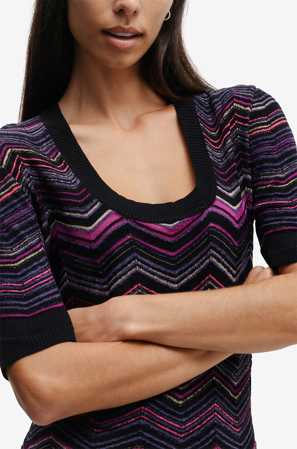 Kurzes Fischgräten-Strickkleid mit Lurex