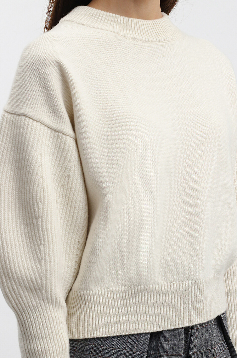 ALEXANDER McQUEEN Wool and cashmere loose cropped jumper Women EGGSHELL 5