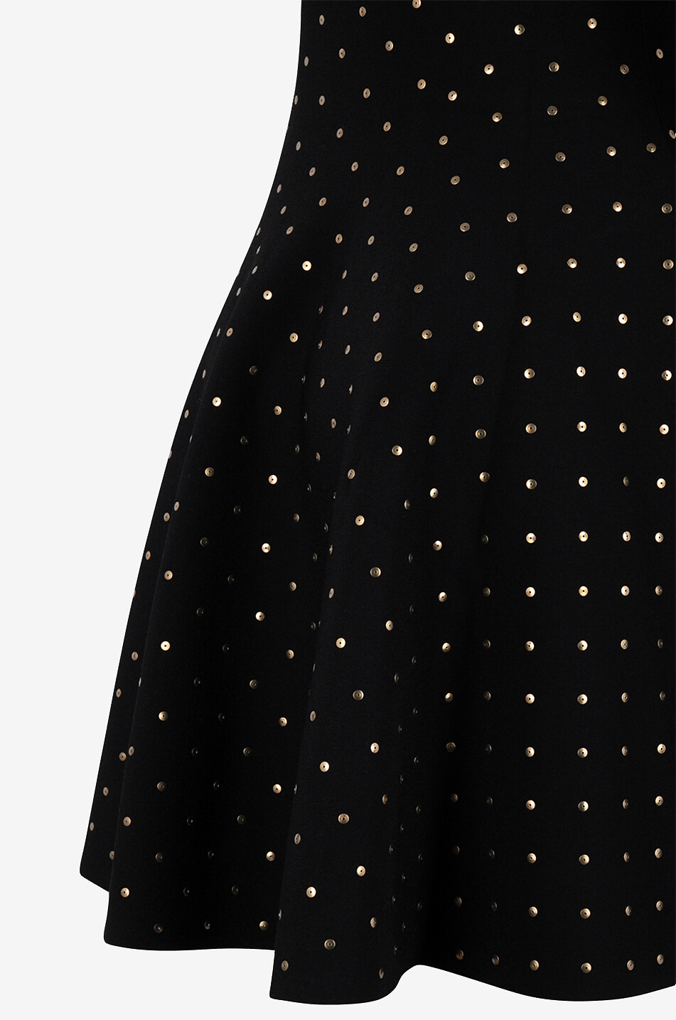 Kurzes ausgestelltes Strickkleid mit matten Pailletten