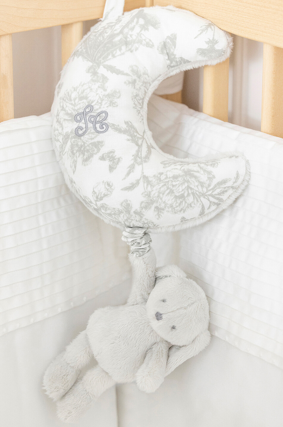 TARTINE ET CHOCOLAT Peluche musicale Augustin Le Lapin Bébé GRIS 2