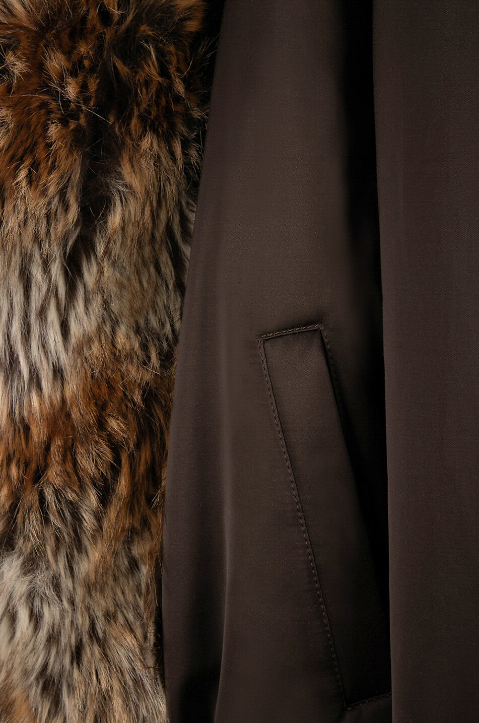 SAINT LAURENT PARIS Daunenjacke mit Plüsch-Schalkragen Damen BRAUN 3