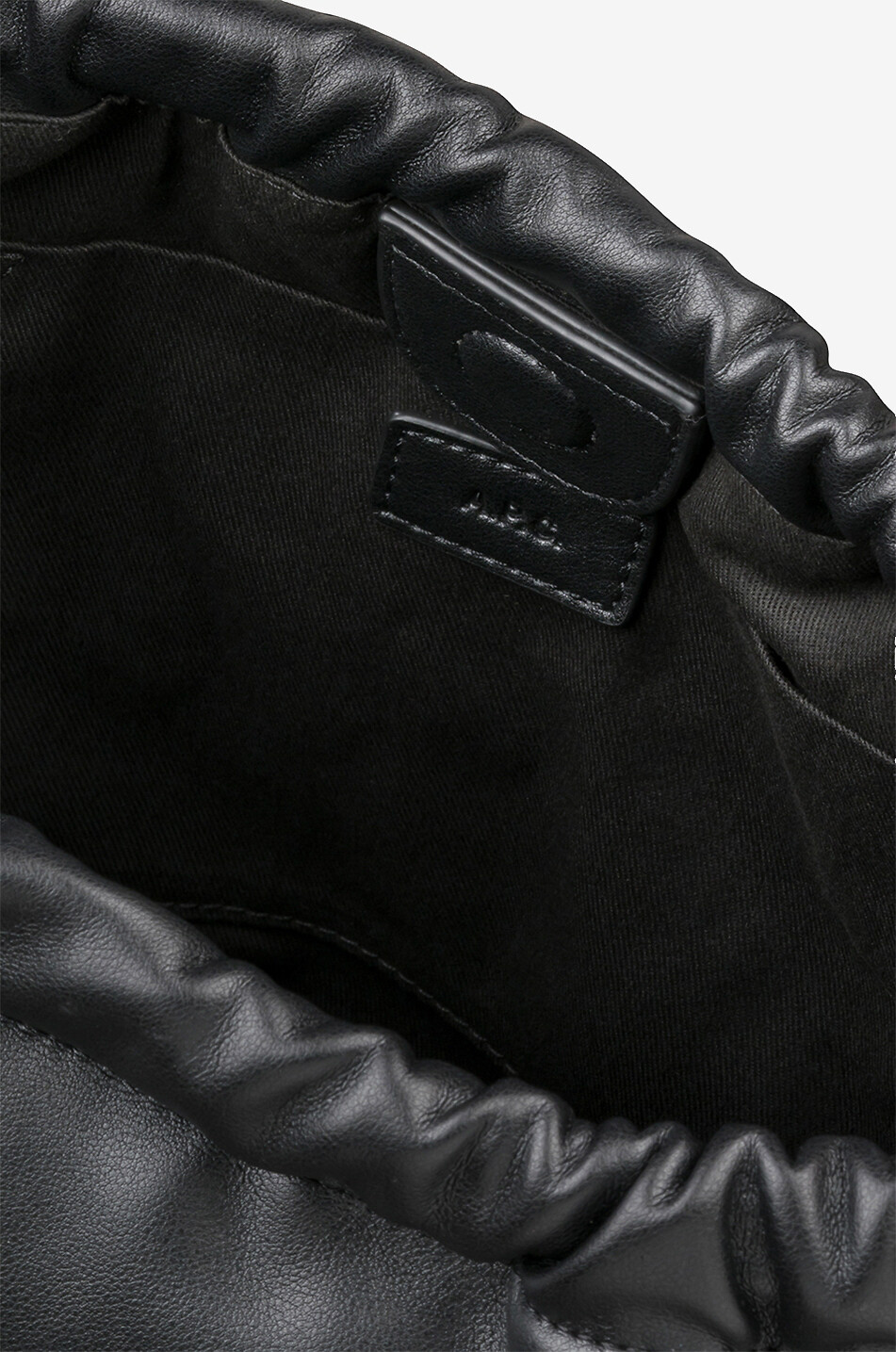 A.P.C. Sac hobo en cuir synthétique à bandoulière chaîne Ninon Femme NOIR 5