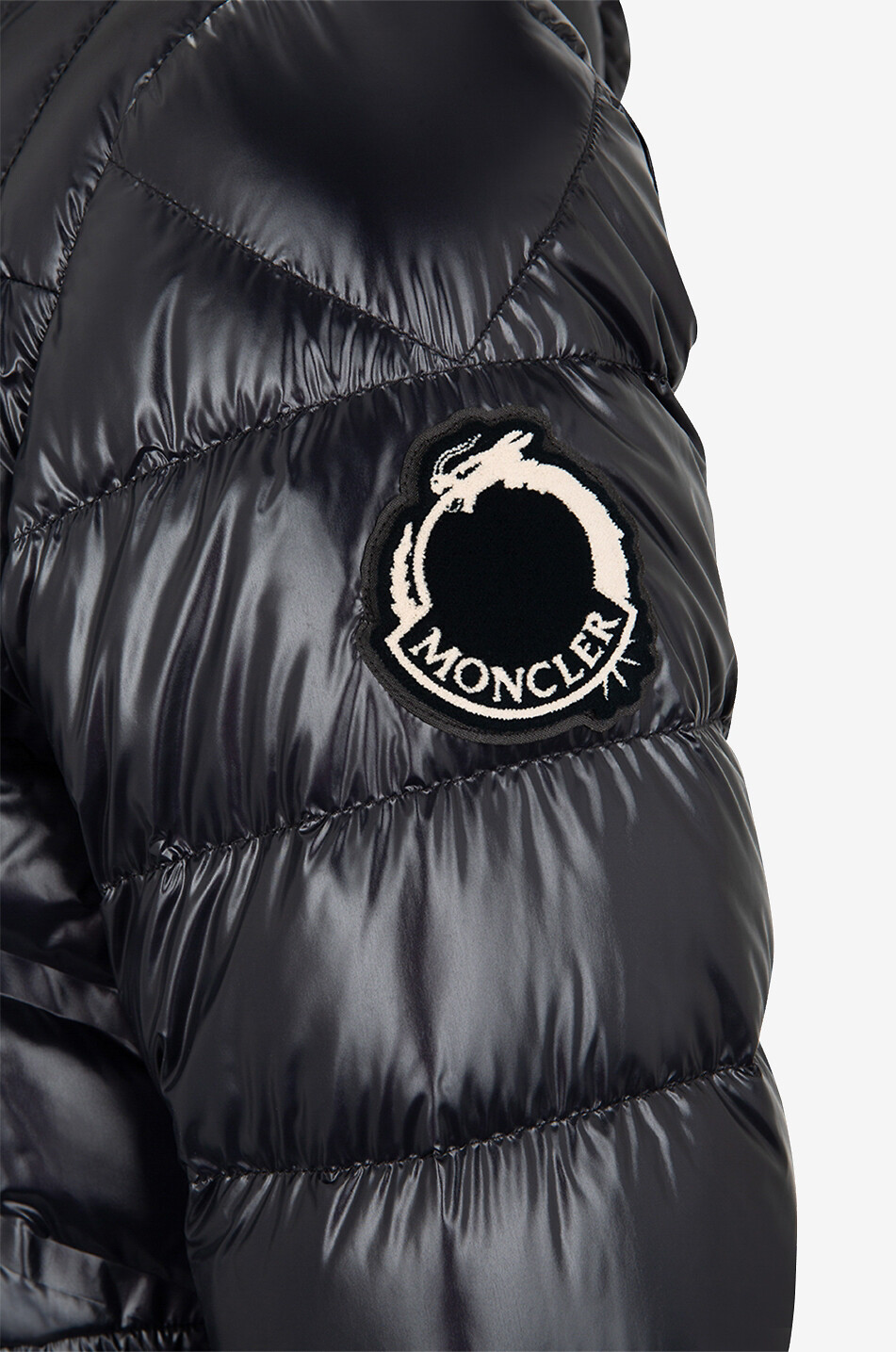 MONCLER Kurze glänzende Daunenjacke mit Kapuze Chiwen Herren SCHWARZ 3