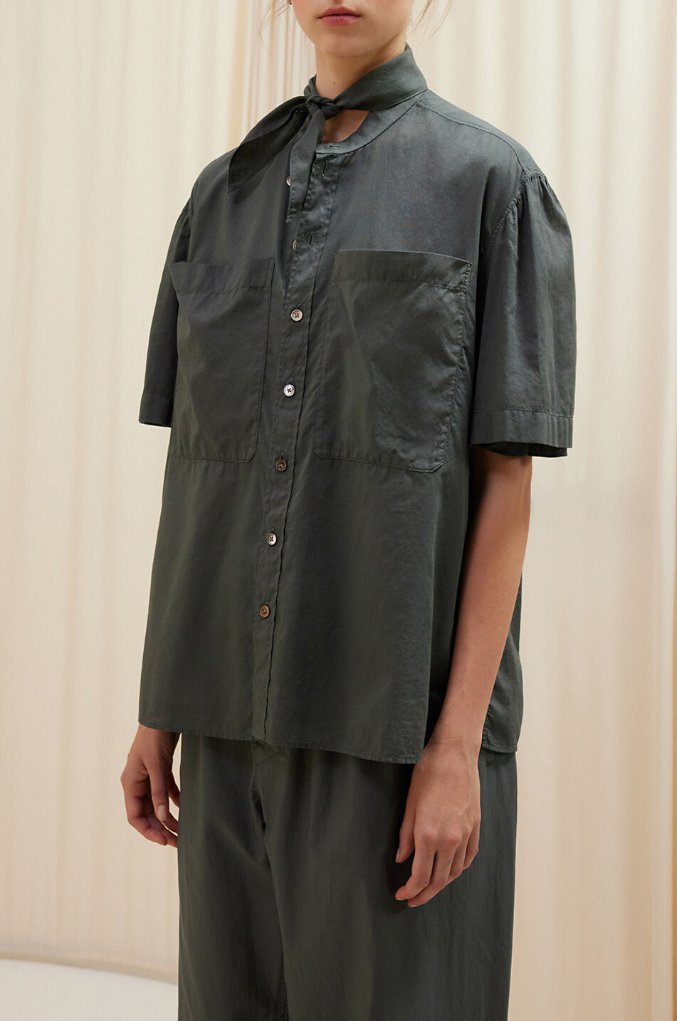 LEMAIRE Kurzarmhemd aus Baumwollvoile Foulard Damen DUNKELGRÜN 3