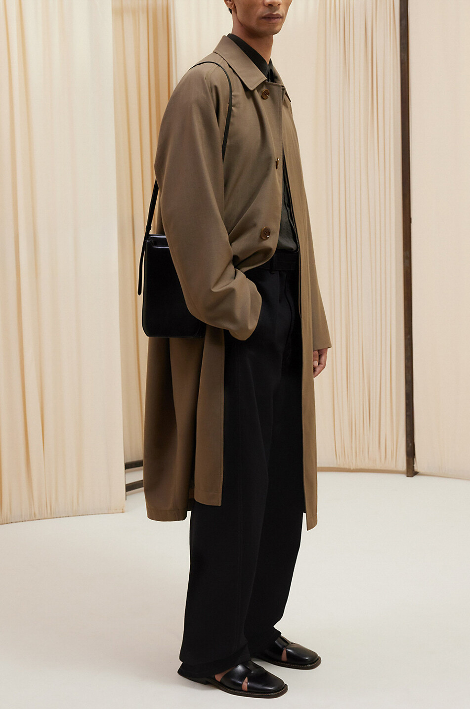 Leichter Wollmantel Costume Raglan