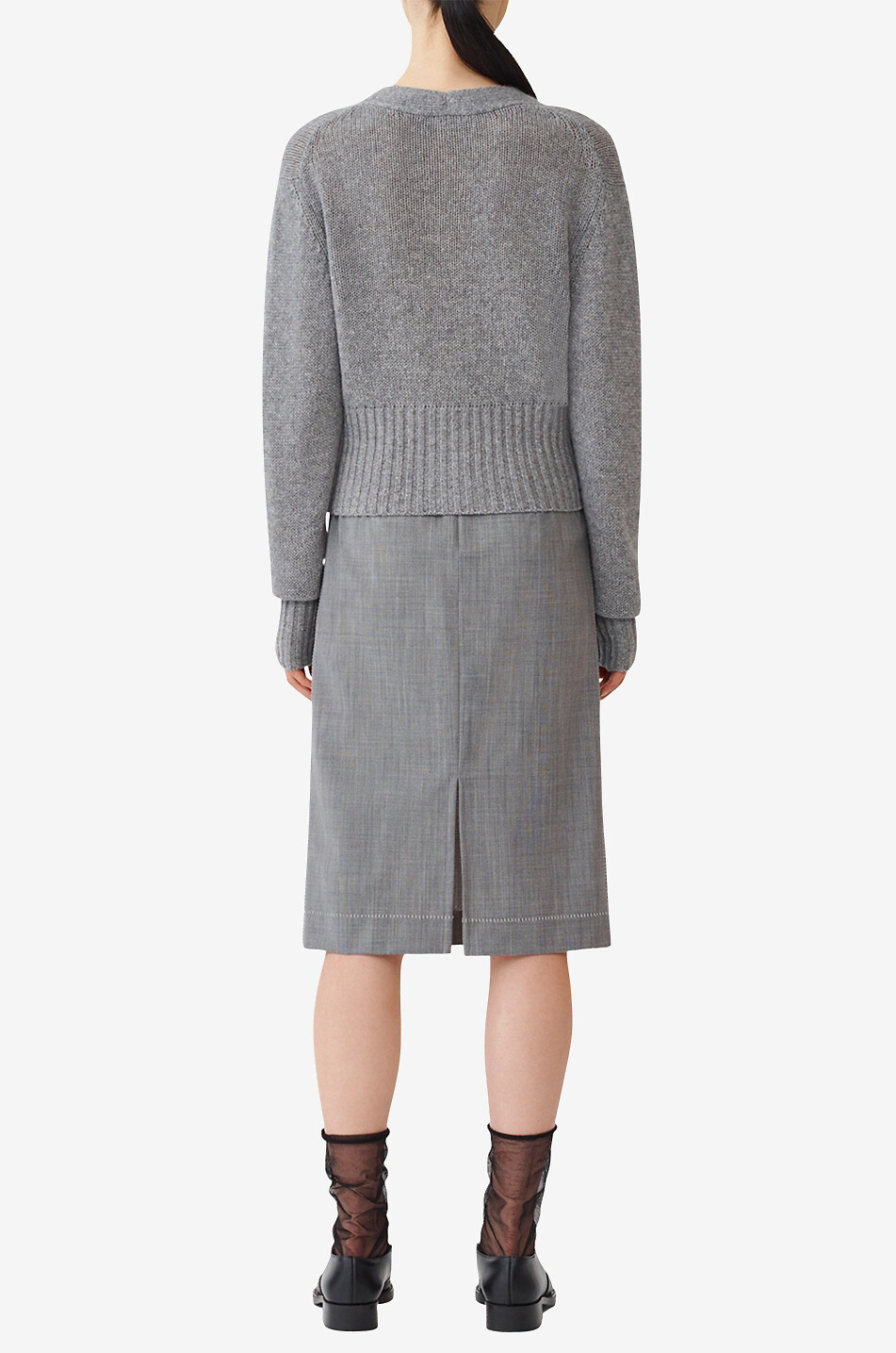 Short cashmere V-neck cardigan