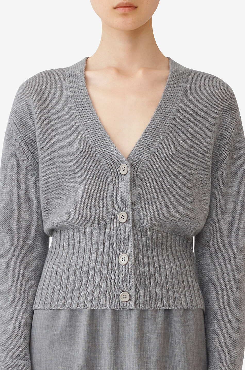 Short cashmere V-neck cardigan