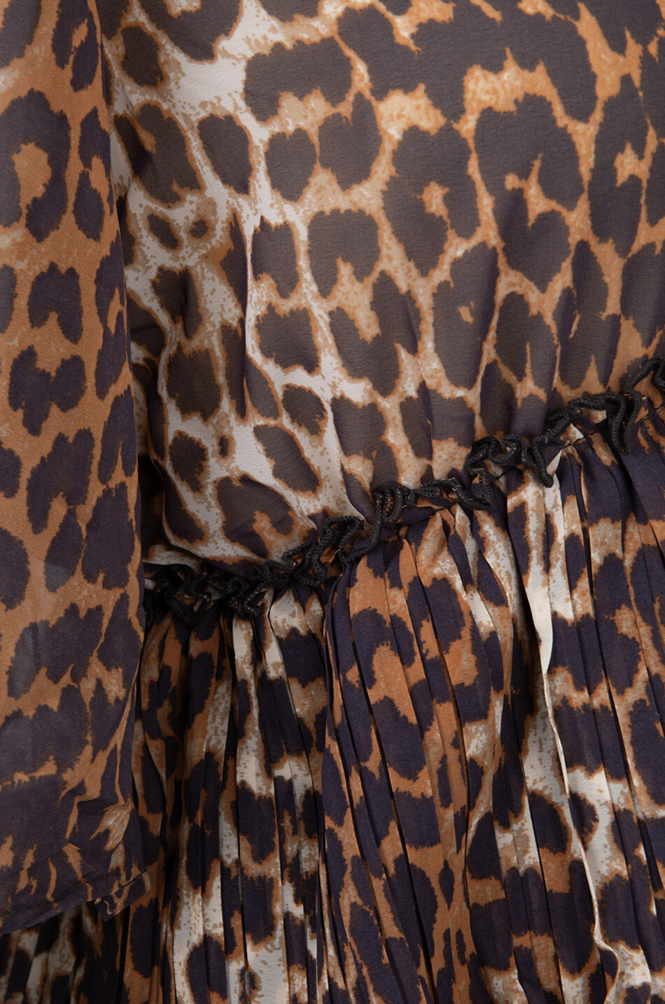 Top à volants plissés en georgette Leopard