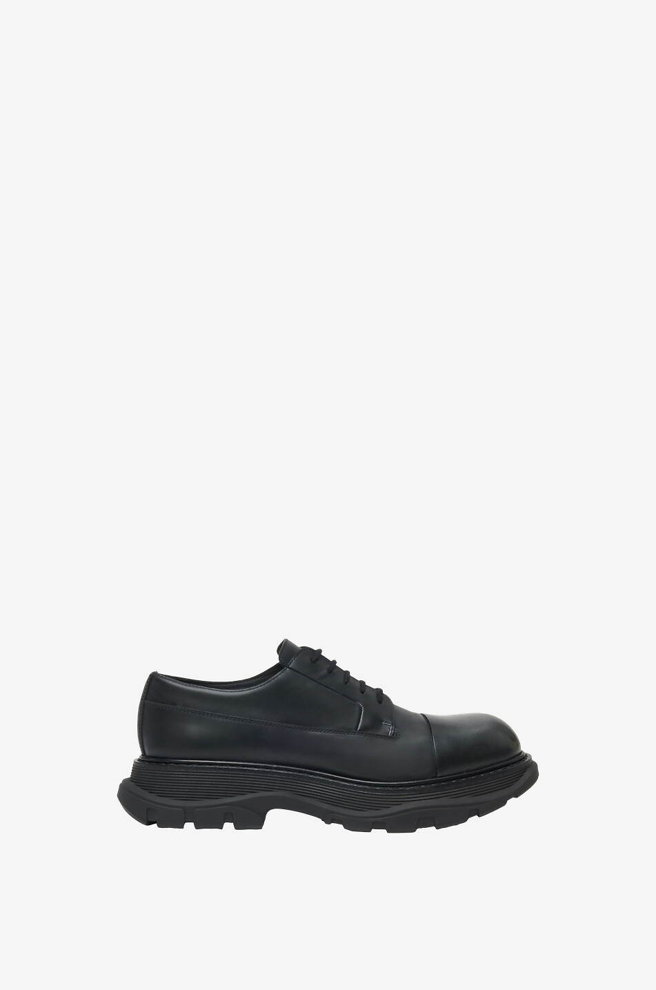 Tread lace-up shoes in calfskin